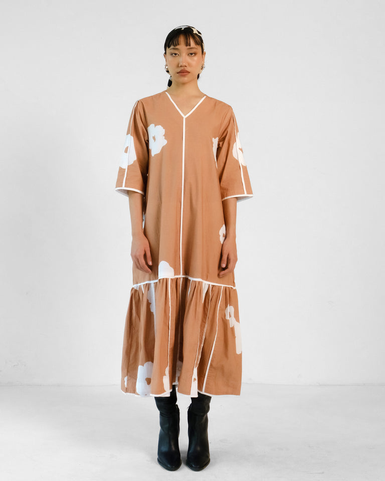 Load image into Gallery viewer, Sylvanmere Floral Dress - Mocha