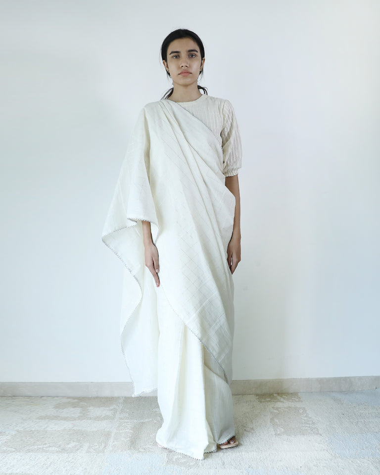 Load image into Gallery viewer, Ivory Cotton Checks Saree