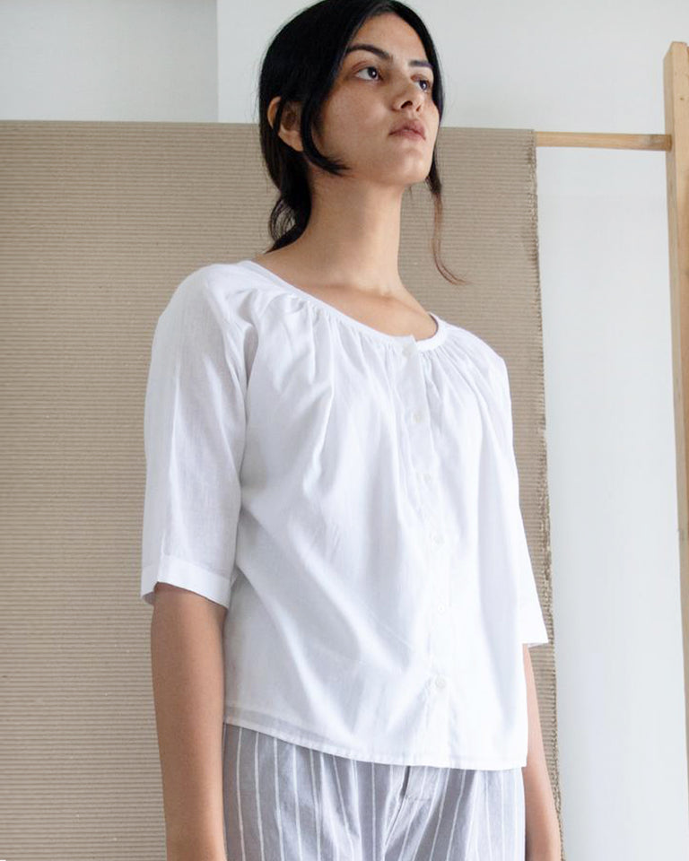 Load image into Gallery viewer, White Round Neck Top