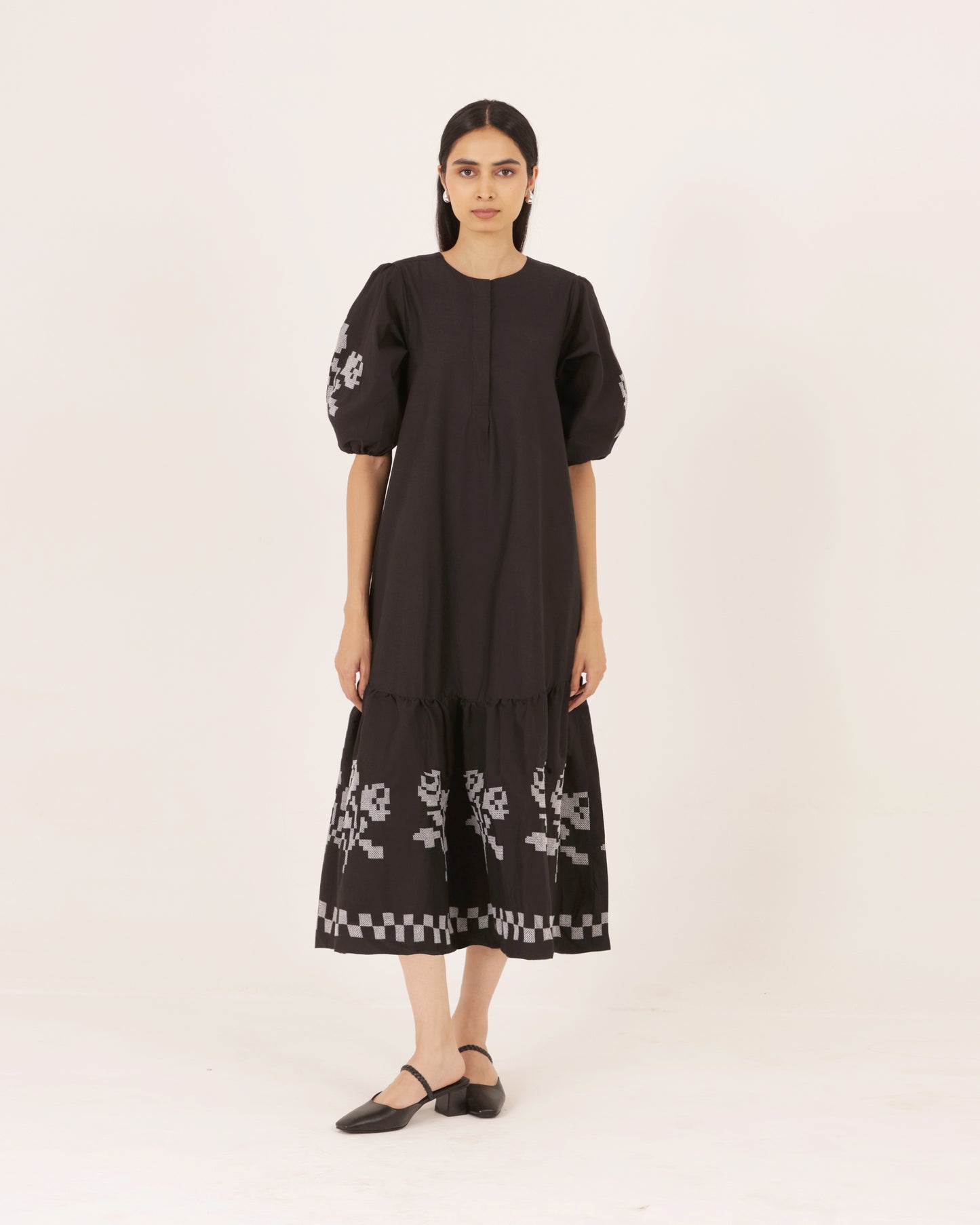Luna Embroidery Dress